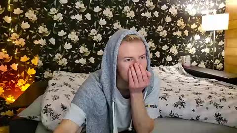 Snapshot of blond_boy69 chatting on April 28, 2026, 2:27 am blond_boy69 online show from April 28, 2026, 2:27 am
