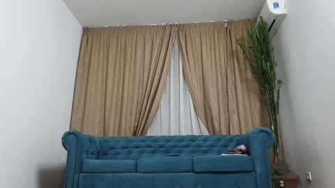 Snapshot of blond_god chatting on December 22, 2024, 10:25 pm Andreas online show from December 22, 2024, 10:25 pm