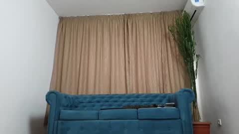 Snapshot of blond_god chatting on January 3, 2025, 12:52 pm Andreas online show from January 3, 2025, 12:52 pm
