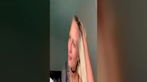 Snapshot of blonde_fuck_couple chatting on June 12, 2026, 12:31 am blonde_fuck_couple online show from June 12, 2026, 12:31 am