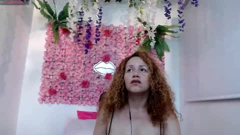 blonde_squirt_ online show from February 13, 2025, 3:18 am