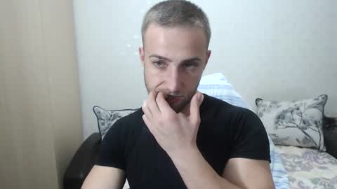 Mr Blond online show from February 19, 2025, 9:25 pm