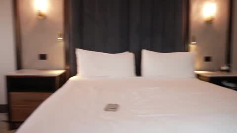 Snapshot of blondefoxsilverfox chatting on February 17, 2025, 1:04 am blondefoxsilverfox online show from February 17, 2025, 1:04 am