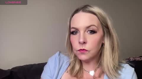 Snapshot of blondejj chatting on October 5, 2025, 6:50 pm JJ online show from October 5, 2025, 6:50 pm