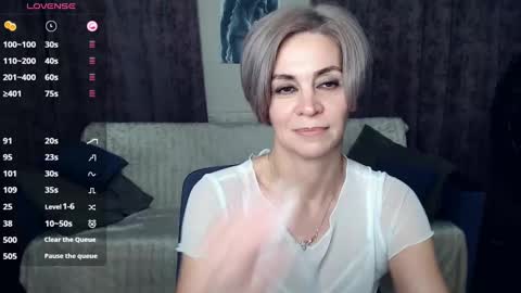 Snapshot of blondemommy_77 chatting on December 14, 2024, 3:07 am Lola online show from December 14, 2024, 3:07 am