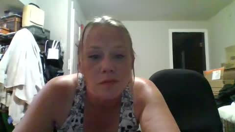 blondetoplease online show from May 24, 2026, 7:02 am