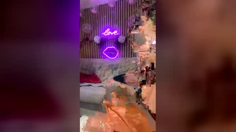blondie_lorentino online show from May 25, 2026, 1:00 am