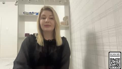 blondie_xoxoxo online show from January 16, 2026, 4:33 pm