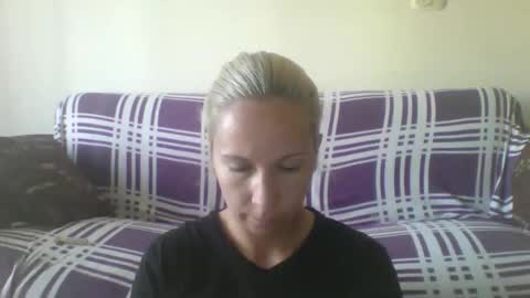BlondiePam online show from January 17, 2026, 7:57 am