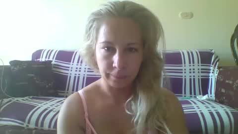 BlondiePam online show from May 12, 2026, 7:27 am