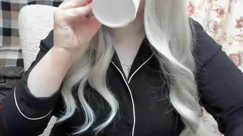 Snapshot of blondymargaret chatting on March 3, 2025, 9:22 am blondymargaret online show from March 3, 2025, 9:22 am