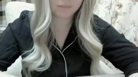 Snapshot of blondymargaret chatting on March 9, 2025, 11:47 am blondymargaret online show from March 9, 2025, 11:47 am