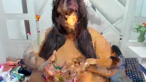 Snapshot of bloom_b chatting on November 1, 2025, 2:30 pm bloom_b online show from November 1, 2025, 2:30 pm