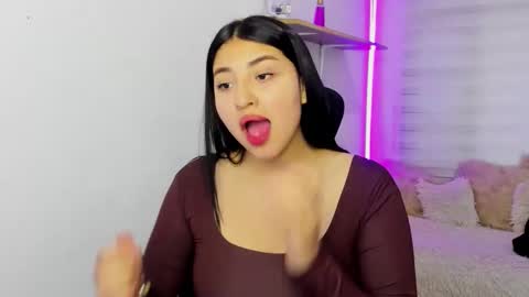 Snapshot of bloom_flower1 chatting on December 4, 2025, 11:41 am bloom_flower1 online show from December 4, 2025, 11:41 am