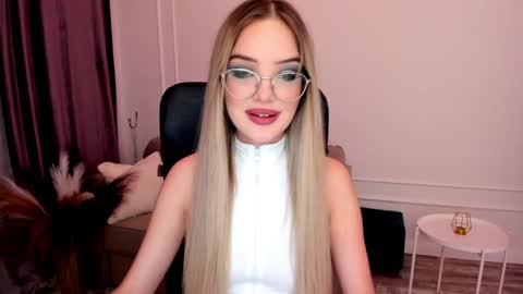 Sophia online show from January 24, 2025, 3:00 am