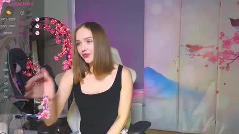 lucy  online show from October 21, 2025, 1:23 pm