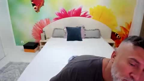 Snapshot of blowmyxxl chatting on November 18, 2025, 4:33 pm Nico online show from November 18, 2025, 4:33 pm