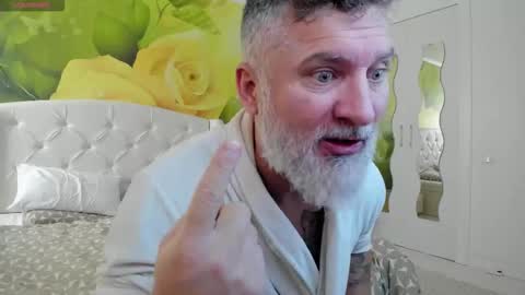 Snapshot of blowmyxxl chatting on February 20, 2026, 8:49 am Nico online show from February 20, 2026, 8:49 am