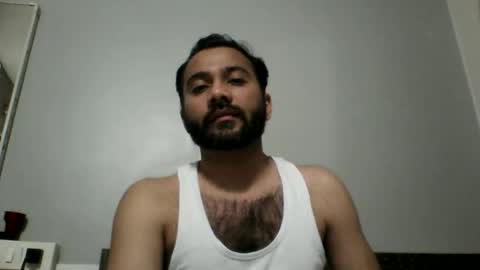 Snapshot of blue_bearr chatting on December 17, 2025, 4:02 pm Blue Bear online show from December 17, 2025, 4:02 pm