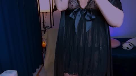 Snapshot of blue_bonnie_larsson chatting on January 19, 2025, 10:17 am Bonnie fon tease online show from January 19, 2025, 10:17 am