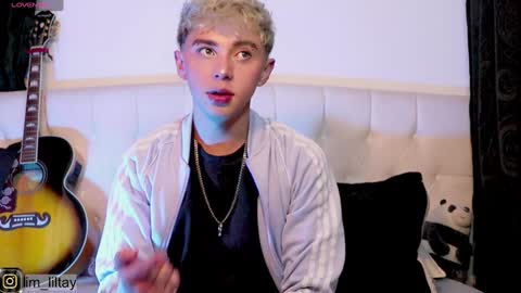 TAY   online show from January 3, 2025, 7:07 pm