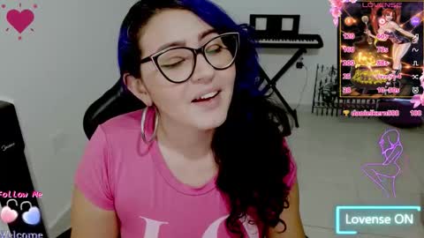 Snapshot of blue_dance chatting on October 26, 2025, 4:51 am susan online show from October 26, 2025, 4:51 am