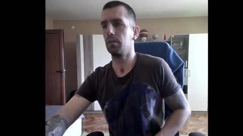 Runaway online show from March 4, 2026, 12:33 pm