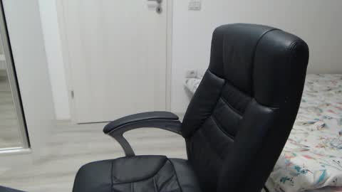 Juliet online show from November 11, 2025, 5:35 pm