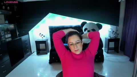 Blue online show from October 28, 2025, 4:05 am