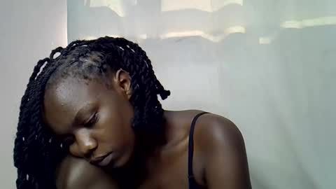 blue_savagee online show from November 5, 2025, 7:41 am