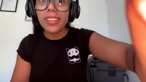 Snapshot of blueaby1 chatting on October 30, 2025, 3:13 pm blueaby1 online show from October 30, 2025, 3:13 pm