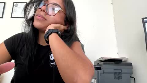 Snapshot of blueaby1 chatting on November 13, 2025, 5:34 pm blueaby1 online show from November 13, 2025, 5:34 pm