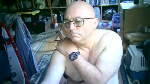 Snapshot of bluebox65 chatting on November 1, 2025, 11:01 am bluebox65 online show from November 1, 2025, 11:01 am