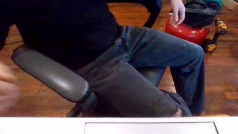 bluecollar_smalldick online show from May 25, 2026, 4:46 pm