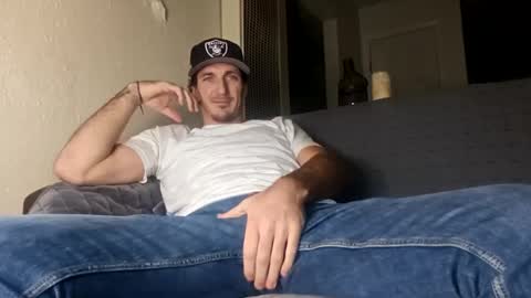 Snapshot of bluecollarfck chatting on December 3, 2024, 2:25 am Dominick Wyte online show from December 3, 2024, 2:25 am