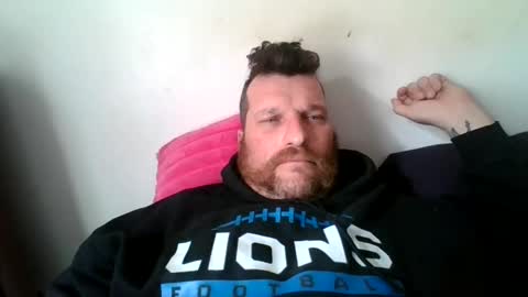 Snapshot of bluedemoneyes1986 chatting on March 6, 2025, 8:16 pm bluedemoneyes1986 online show from March 6, 2025, 8:16 pm