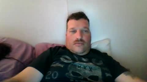 Snapshot of bluedemoneyes1986 chatting on October 31, 2025, 7:09 am bluedemoneyes1986 online show from October 31, 2025, 7:09 am