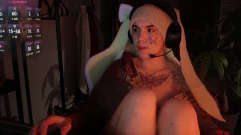 Blue online show from December 31, 2024, 4:38 am