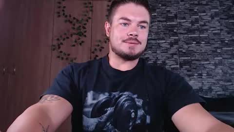 blueeyeboy0 online show from February 24, 2026, 7:39 am