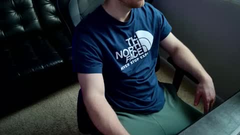 Snapshot of blueeyedtallguy chatting on January 31, 2026, 11:14 pm blueeyedtallguy online show from January 31, 2026, 11:14 pm