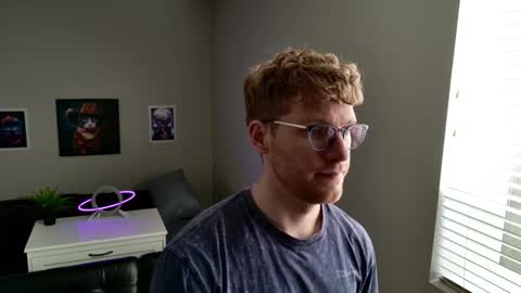 Snapshot of blueeyedtallguy chatting on February 11, 2026, 9:09 pm blueeyedtallguy online show from February 11, 2026, 9:09 pm