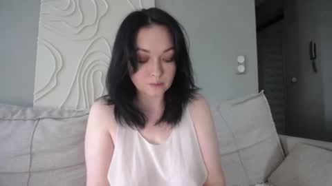 Snapshot of blueeyeess chatting on June 23, 2026, 11:08 am Alina online show from June 23, 2026, 11:08 am