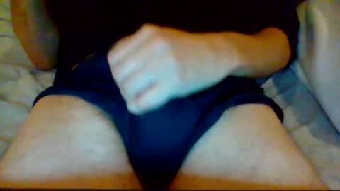 Snapshot of bluegum00 chatting on October 30, 2025, 11:22 am bluegum00 online show from October 30, 2025, 11:22 am