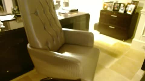 Snapshot of blueisles chatting on October 20, 2025, 11:05 pm blueisles online show from October 20, 2025, 11:05 pm