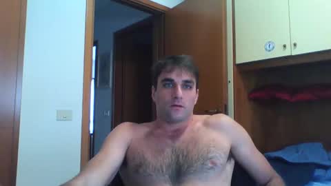 bluejoee online show from October 12, 2025, 9:41 am