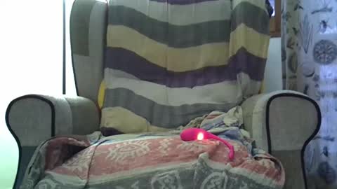 Snapshot of blueviolet78 chatting on January 27, 2025, 4:01 pm Blueviolet78 and.. online show from January 27, 2025, 4:01 pm