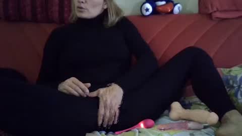 Snapshot of blueviolet78 chatting on March 9, 2025, 1:59 pm Blueviolet78 and.. online show from March 9, 2025, 1:59 pm