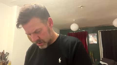 Blueyloey online show from January 1, 2025, 4:07 am