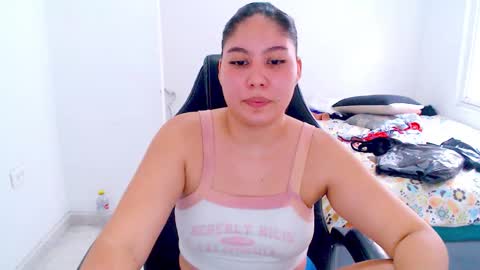  Hey guysI am BrendaWelcome my room online show from November 19, 2025, 9:15 pm