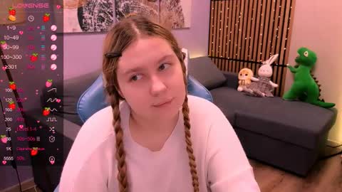 Ellie3 online show from November 24, 2025, 9:31 am